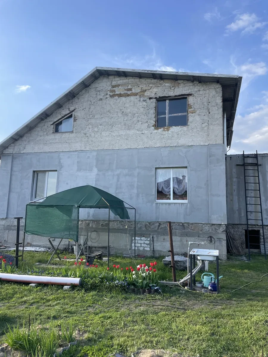 Будинок, Сонячне: під чистову обробку, 8 соток, камін - фото 2