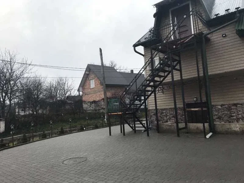 Приміщення, Роша-Стинка: 3 входи, під житло і бізнес - фото 2