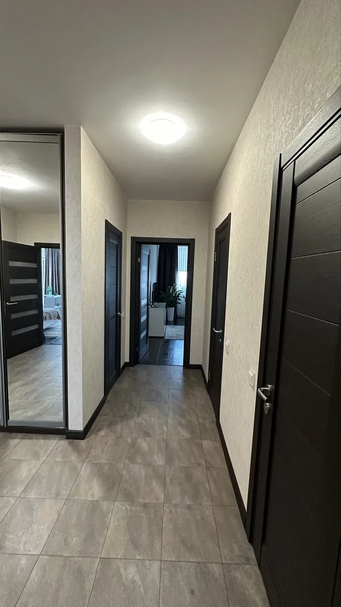 2-комнатная квартира, Дарницкий: инвертор 6 кВт, два балкона - фото 2