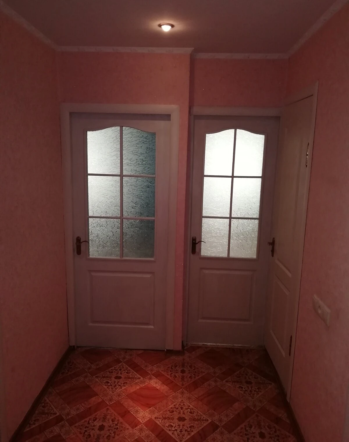 2-комнатная квартира, Корабельный: балкон или лоджия - фото 2