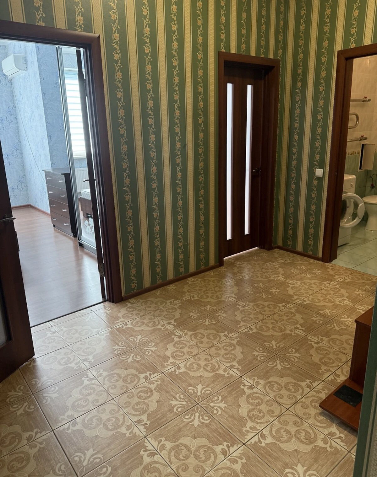 1-кімнатна квартира, Соцмісто: ліфт, вода й опалення без світла - фото 4