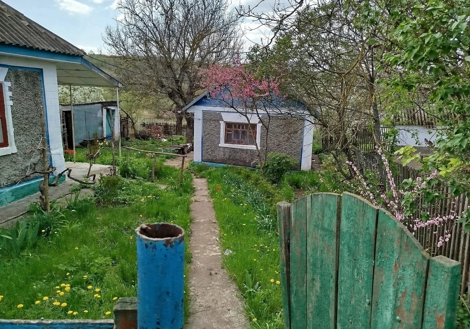 Будинок, Івашків: цегляні стіни, криниця - фото 4