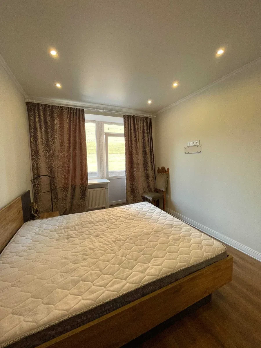 3-кімнатна квартира у ЖК Киівський: авторський ремонт, тераса 80 м² - фото 5
