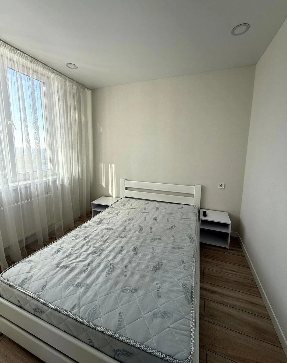 1-кімнатна квартира, Новобіличі: кухня-студія, ліфт працює без світла - фото 1