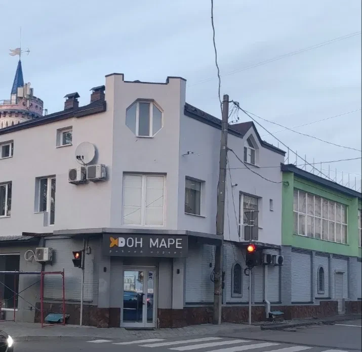 Приміщення, Ужгород: готовий бізнес, фасад навпроти ТЦ Дастор - фото 2