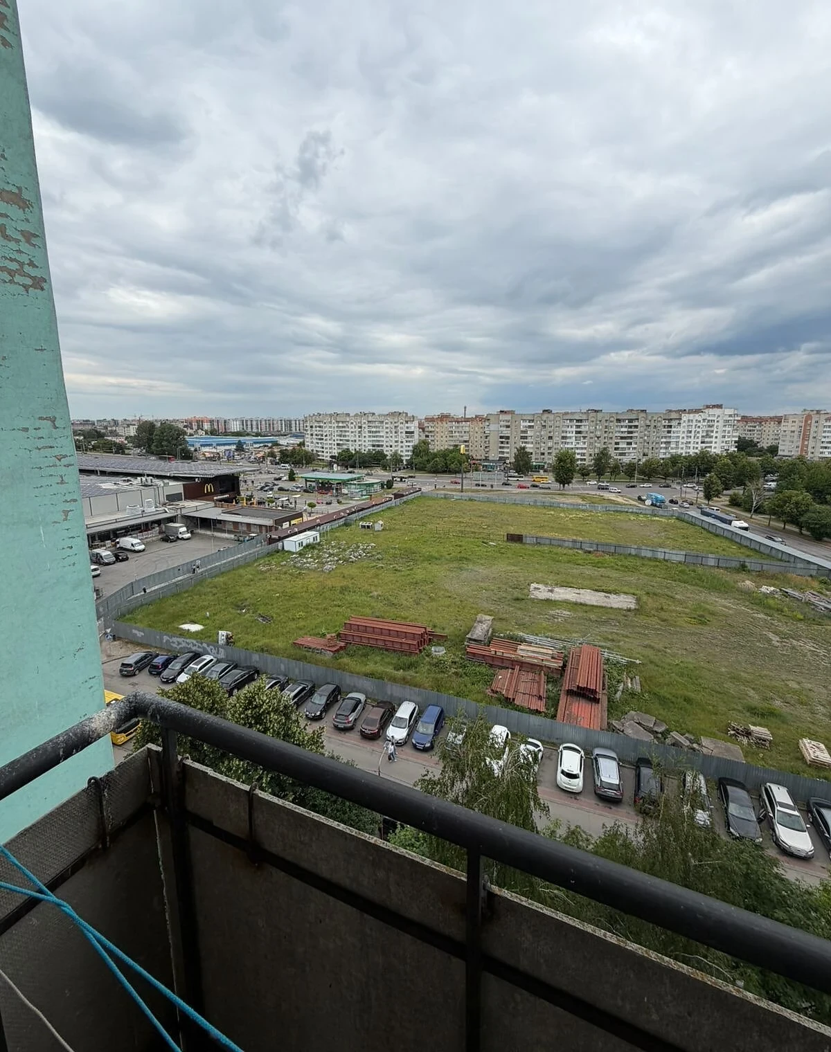 4-кімнатна квартира, 55 мікрорайон: тераса, цегляні стіни - фото 4