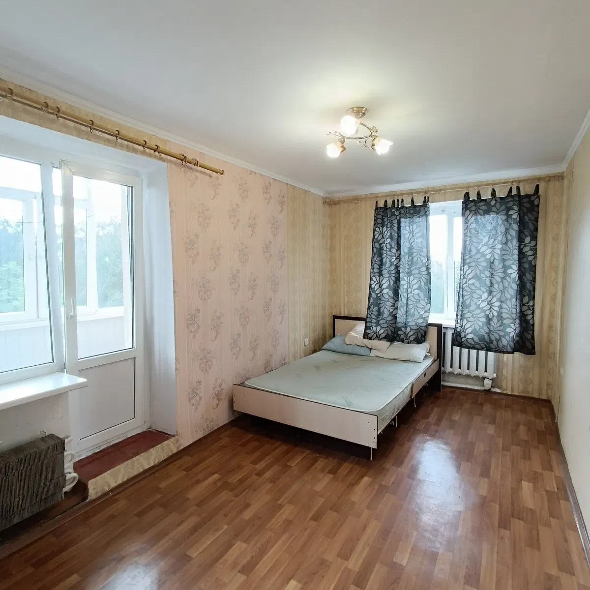 1-комнатная квартира, Сумы: двуспальная кровать, мебель и техника, фото 3