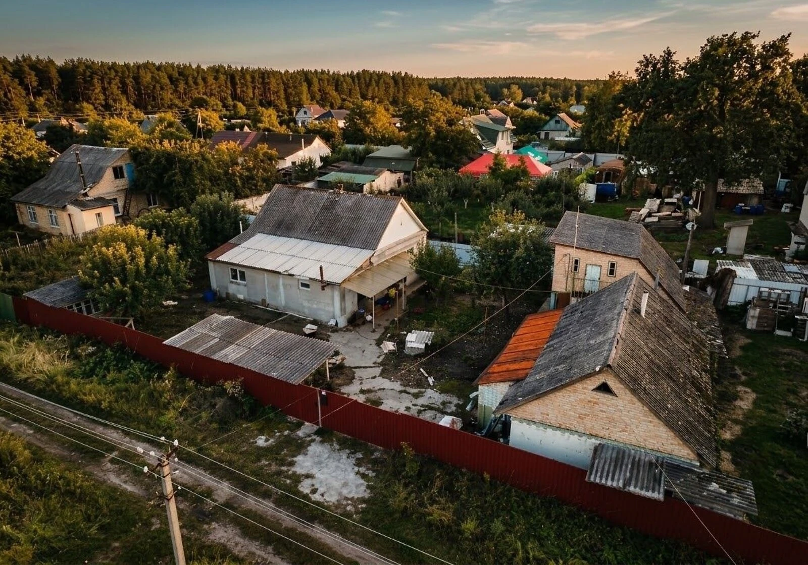 Будинок, Клавдієво-Тарасове: гараж у дворі, город, літня кухня - фото 1