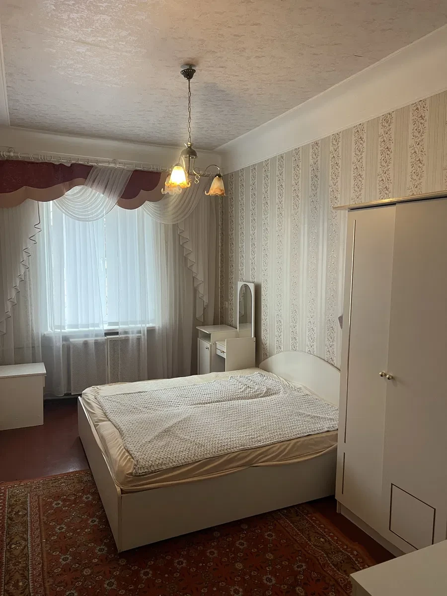 3-комнатная квартира, Краматорск: долгосрочная аренда, первый этаж, фото 4