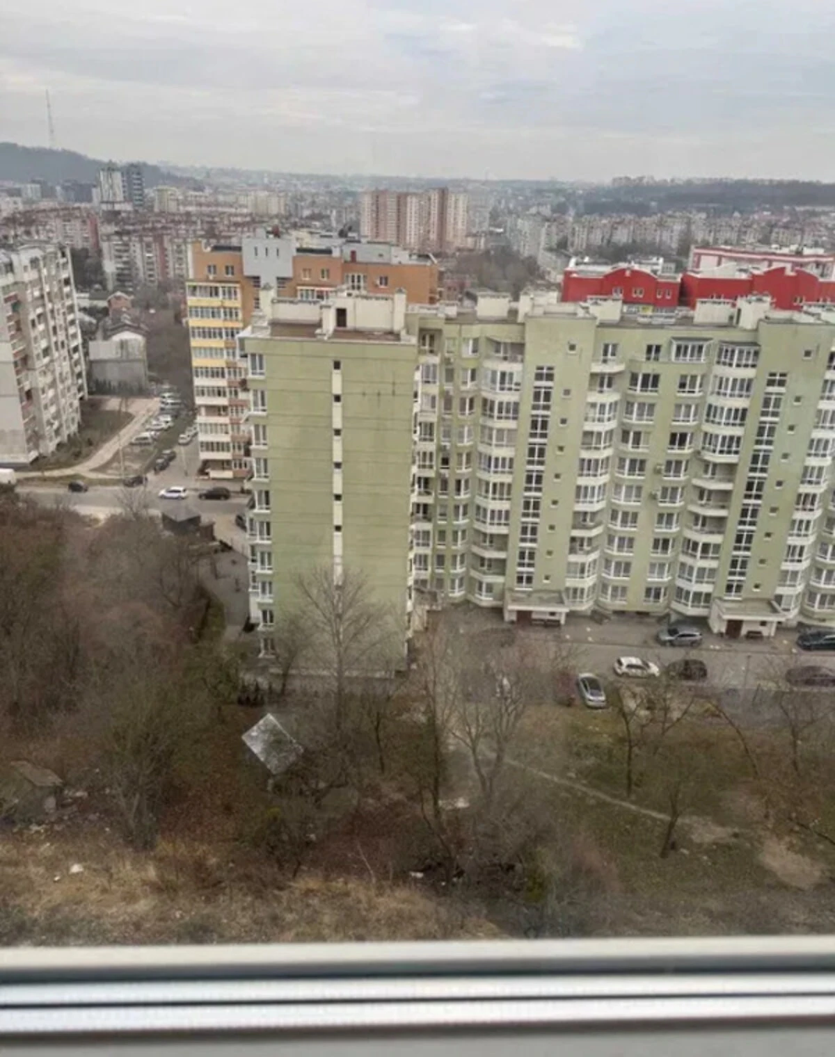 3-кімнатна квартира, Голоско: панорамні вікна, кухня 15.12 м² - фото 1