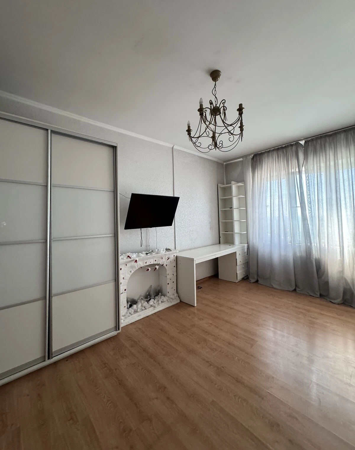 1-кімнатна квартира, Троєщина: ліфт і вода без світла - фото 1