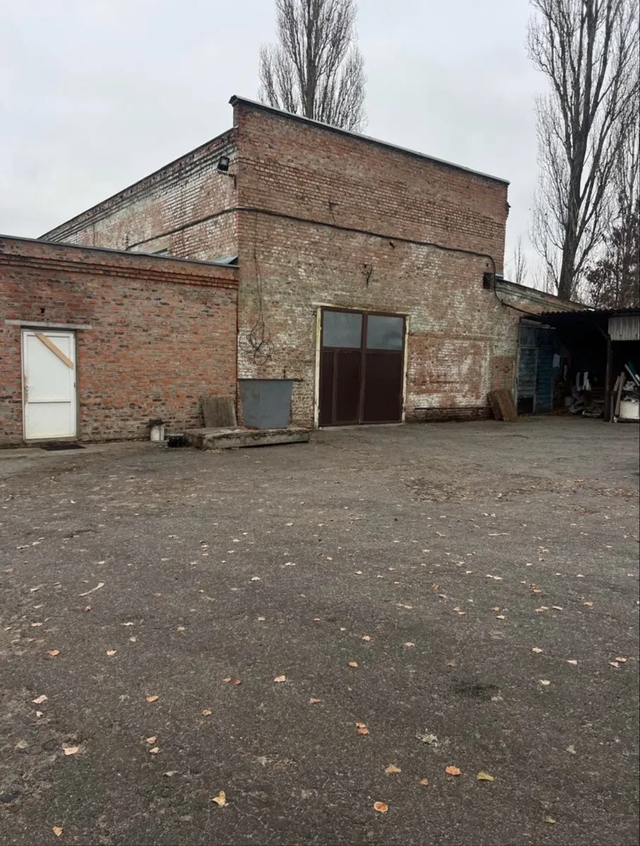 Помещение, Бендеры: офис 42 м², складские помещения 800 м² - фото 1