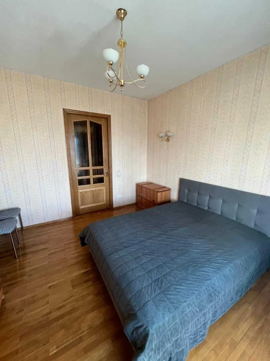 2-кімнатна квартира, Печерський: авторський ремонт, метро Печерська поруч - фото 3