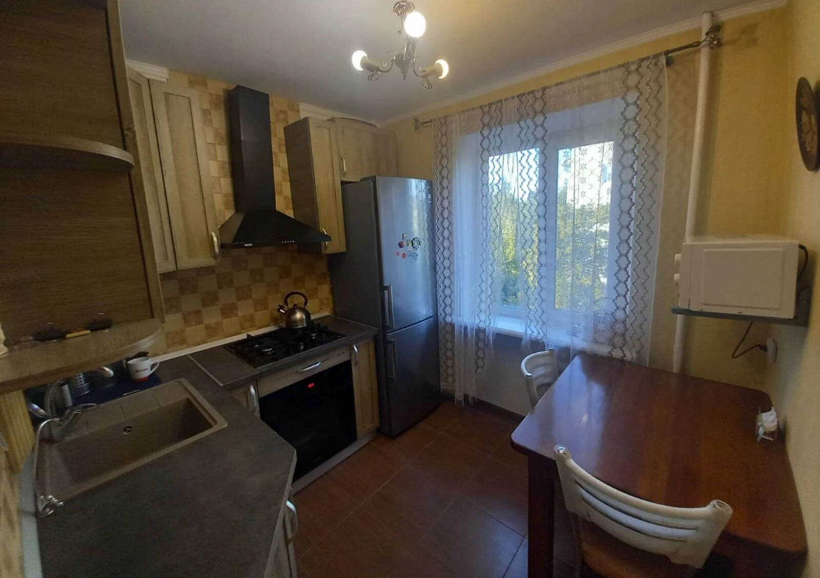 2-кімнатна квартира, Вознесенівський: меблі, техніка, балкон - фото 5