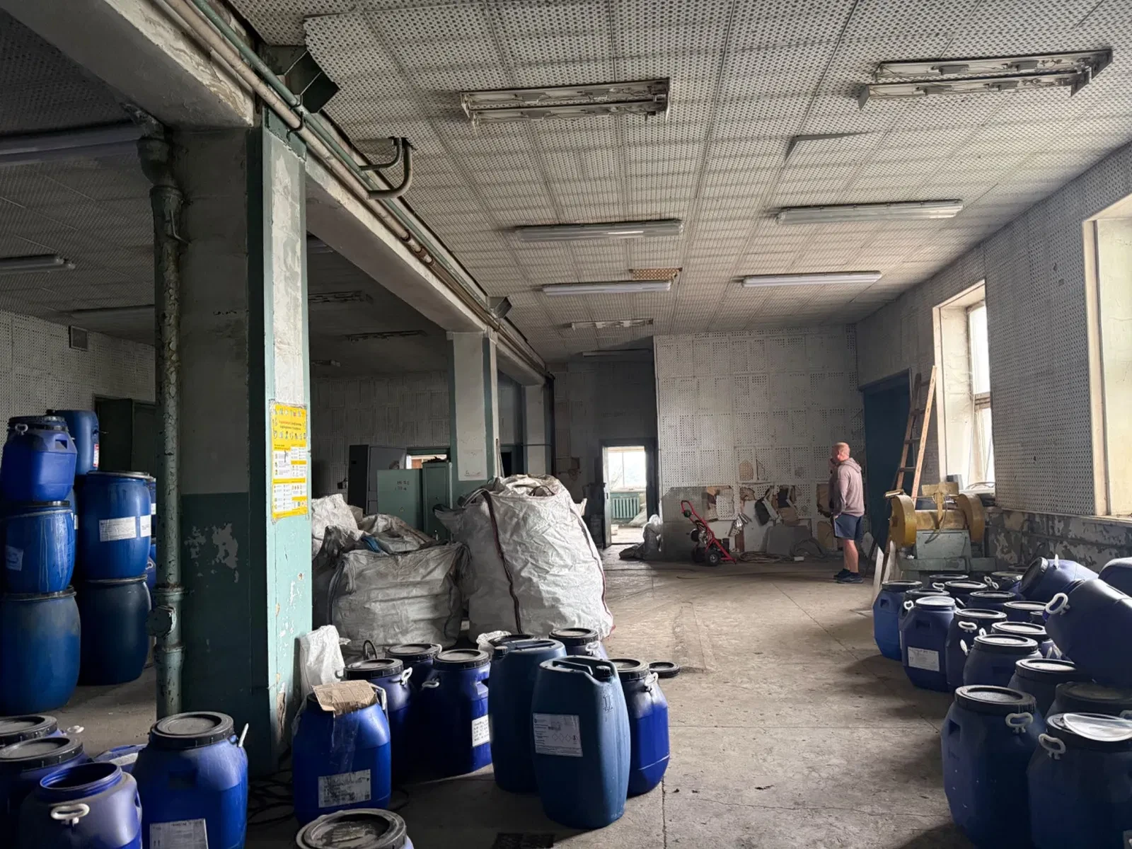 Склад, Рівне: цілодобова охорона, під’їзд для великовантажного транспорту - фото 4