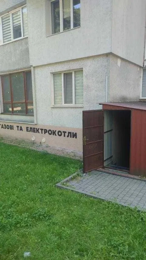 Цокольне приміщення, Озерна: швейний цех, генератор - фото 4