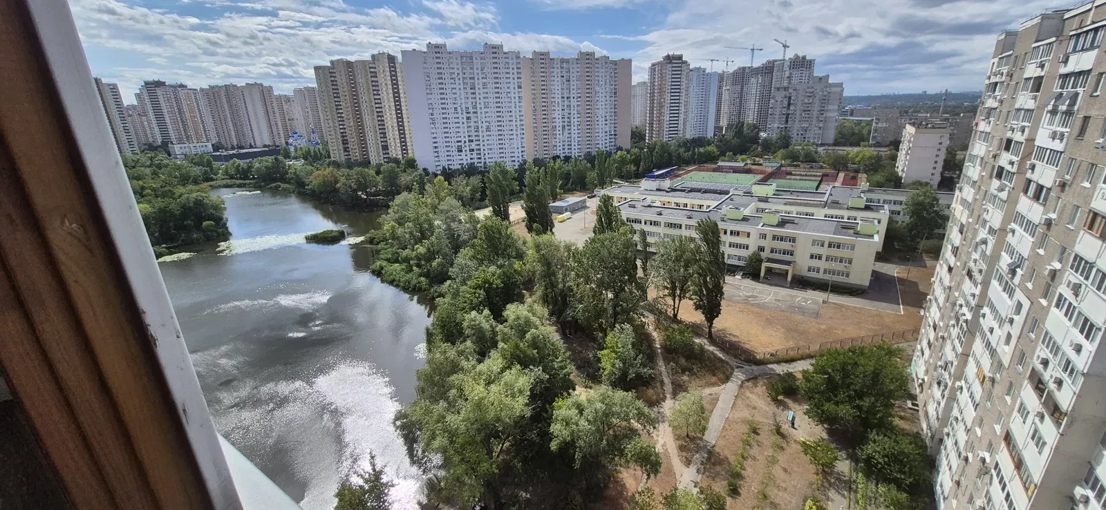 2-комнатная квартира, Днепровский: вид на озеро, метро 10 минут, фото 5
