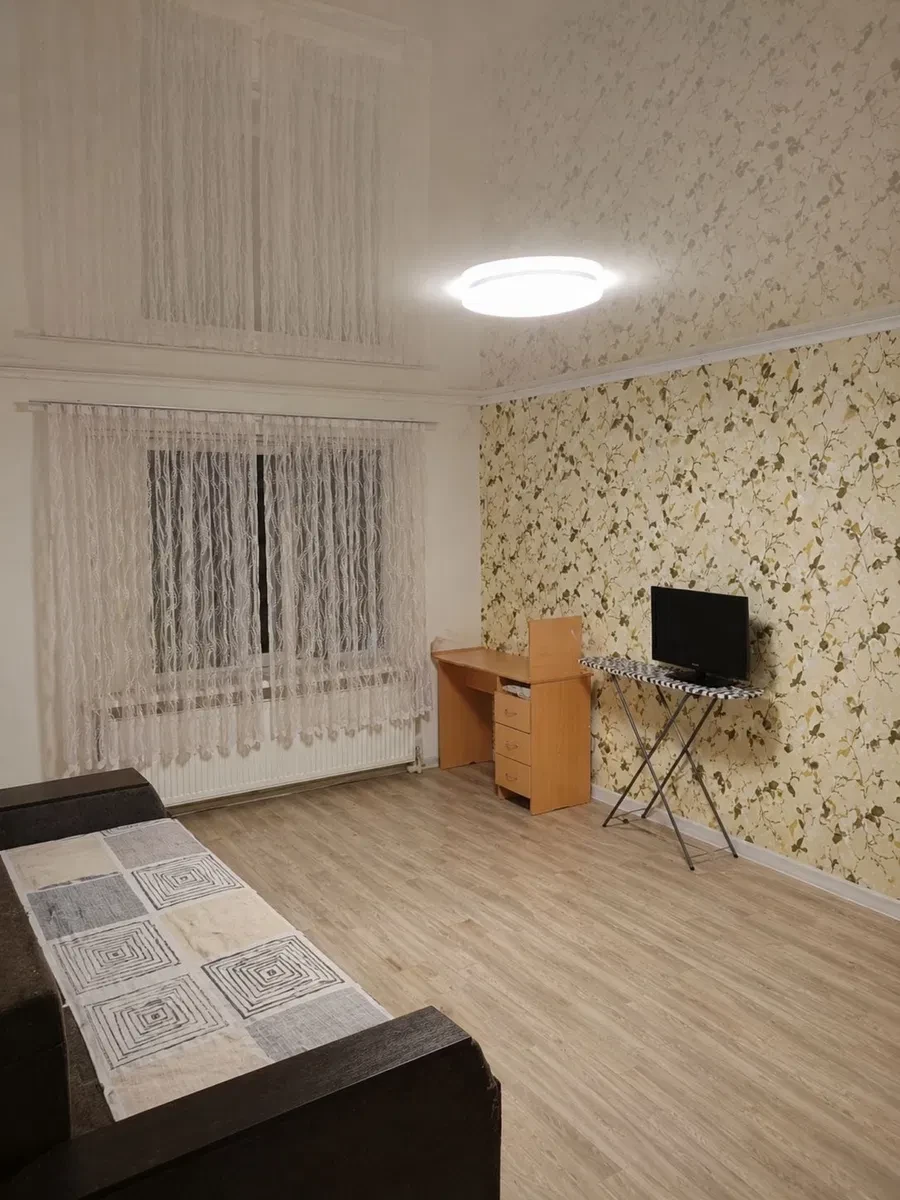 3-комнатная квартира, Пирятин: кухня 17,4 м² - фото 2
