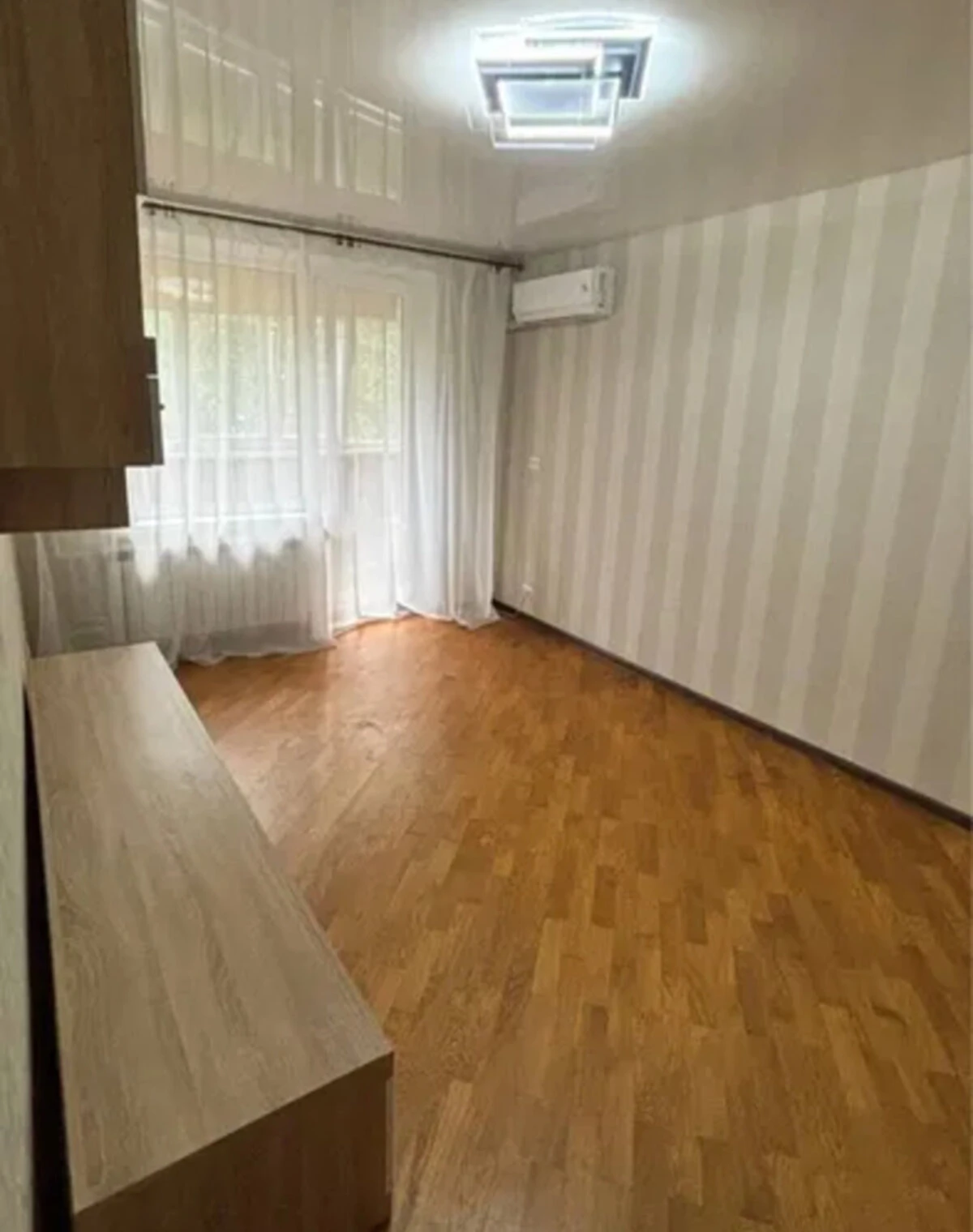 2-кімнатна квартира, Київський: паркет, бойлер - фото 2