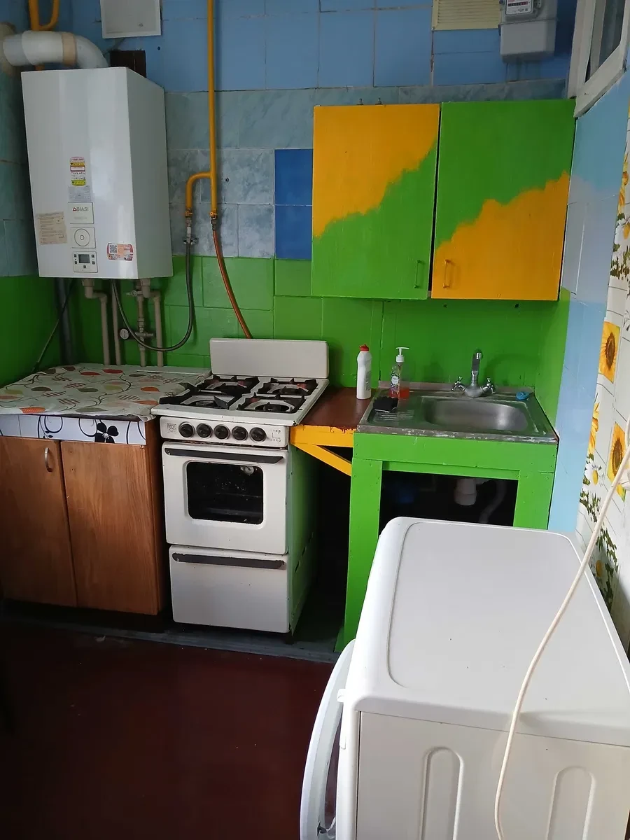 2-кімнатна квартира, Овруч: автономне газове опалення, підвал зі світлом - фото 3