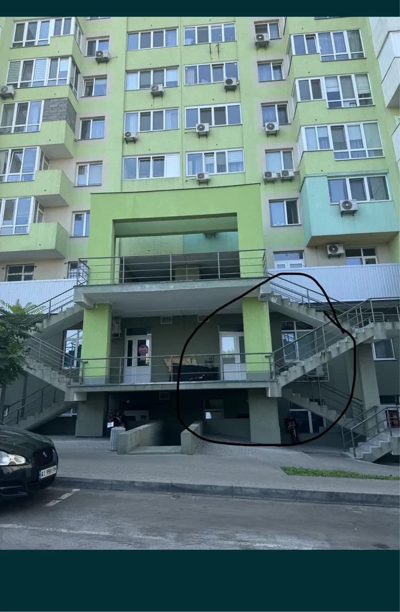 Приміщення у ЖК Відрадний: фасадне, чинний орендар - фото 2