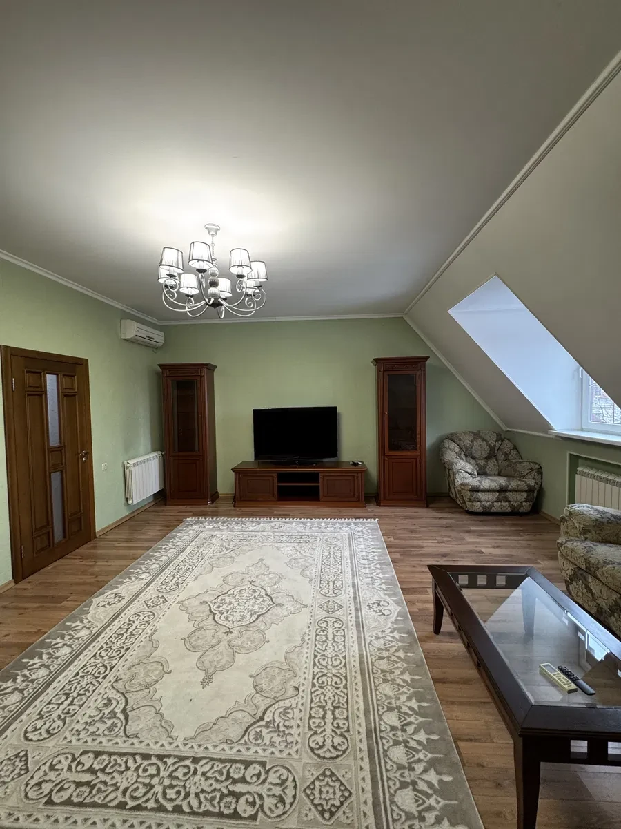 3-кімнатна квартира, Старе місто: дворівнева, євроремонт, паркомісце - фото 5