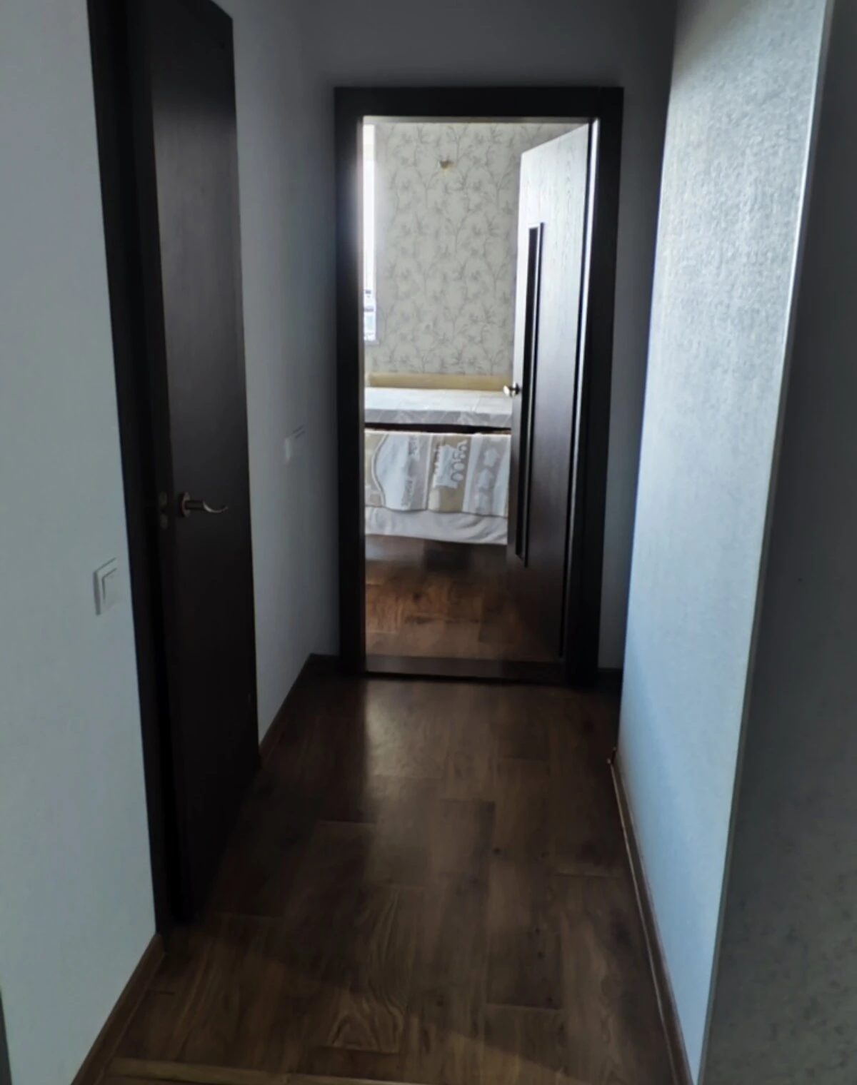 3-кімнатна квартира, Куренівка: ліфт, вода й опалення без світла, фото 3