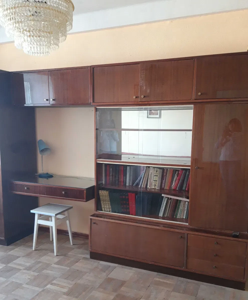 2-кімнатна квартира, Солом'янський: засклений балкон, меблі