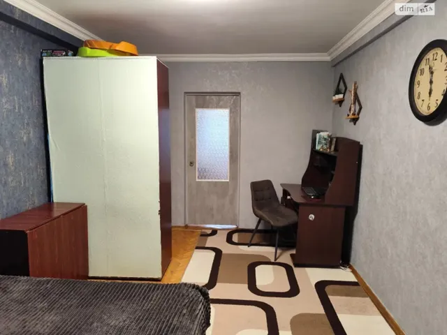 2-кімнатна квартира, Київ: косметичний ремонт, балкон - фото 4