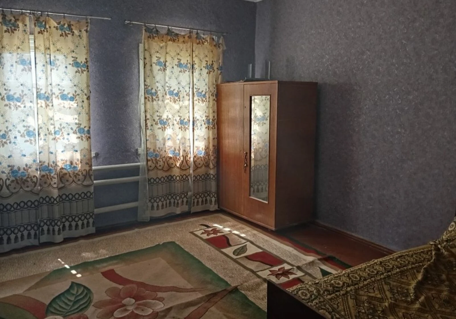 Будинок, Безуглівка: літня кухня, стіни з брусу