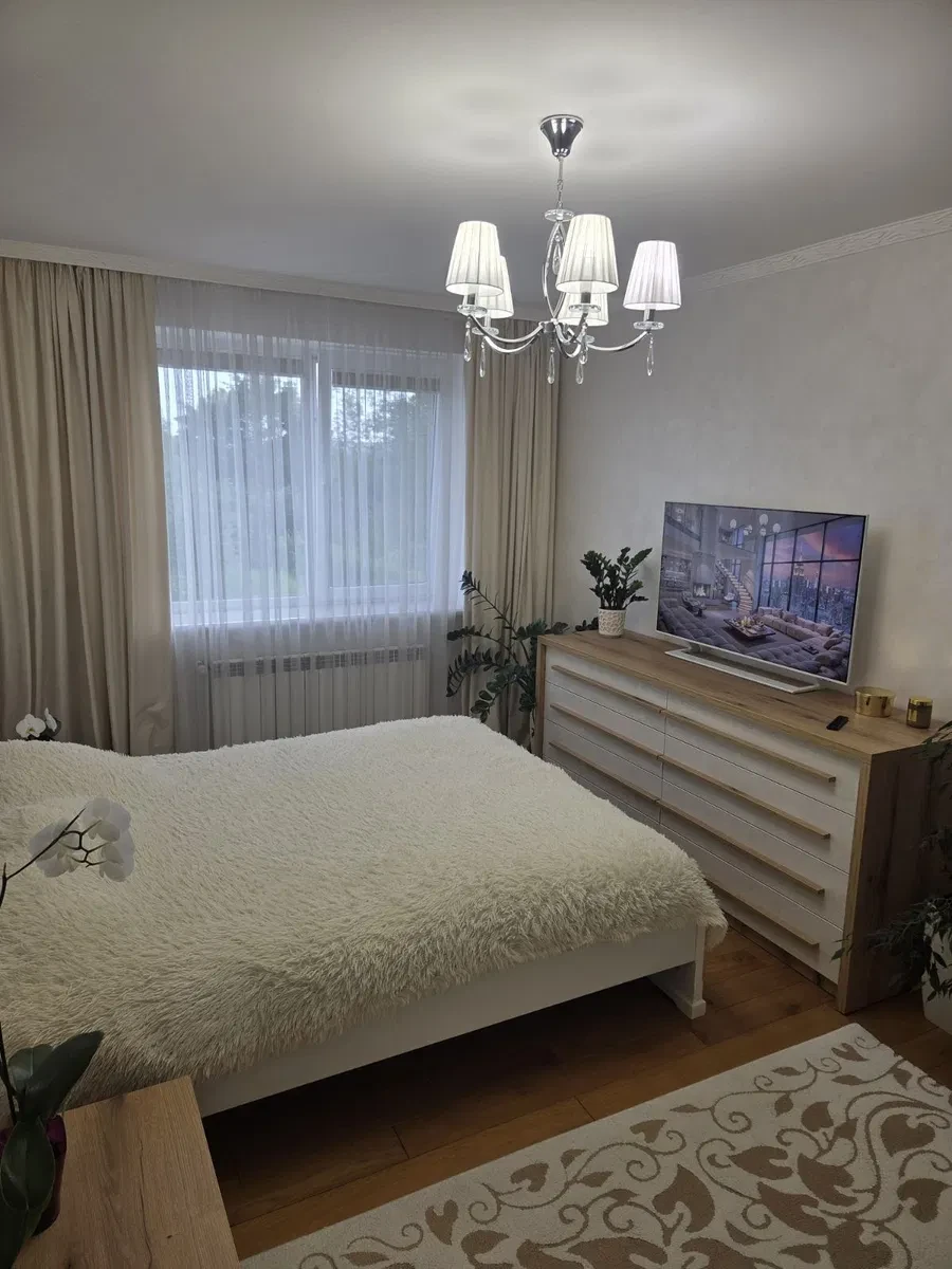 2-кімнатна квартира, Жовква: новобудова, південна сторона