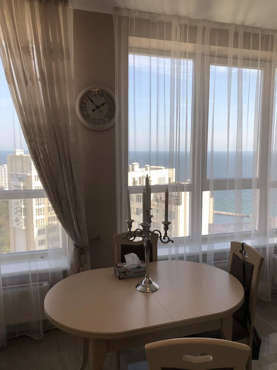 1-комнатная квартира в ЖК Новий Берег: вид на море, авторский проект, фото 3