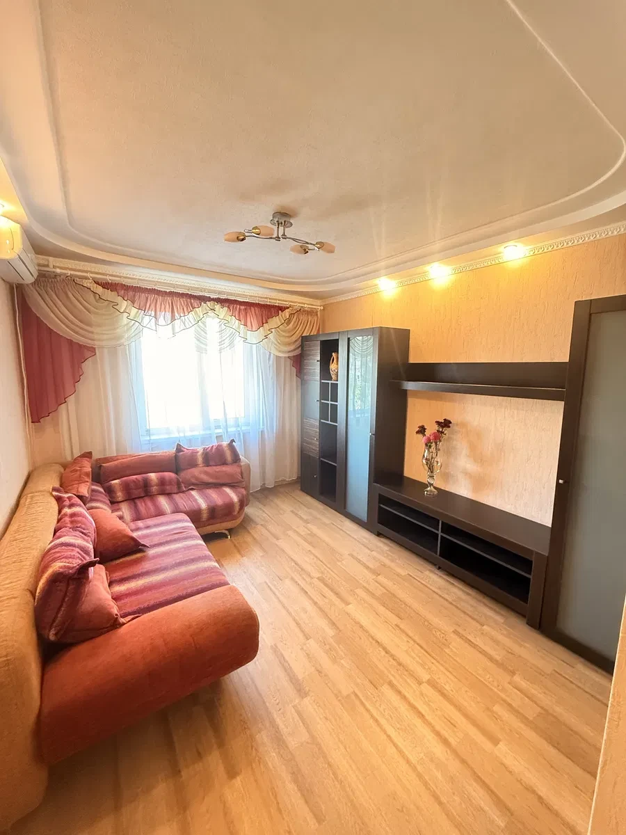 3-кімнатна квартира, Амур-Нижньодніпровський: песик, працює опалення - фото 1