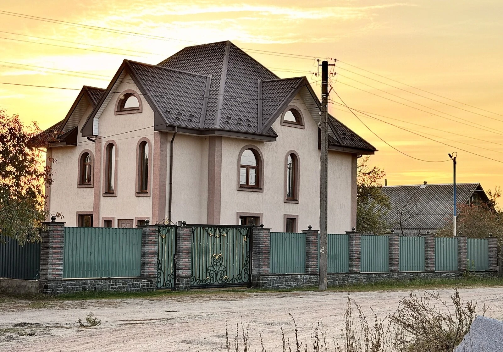 Будинок, Пісківка: ділянка 27 соток, свердловина, панорамні вікна - фото 1