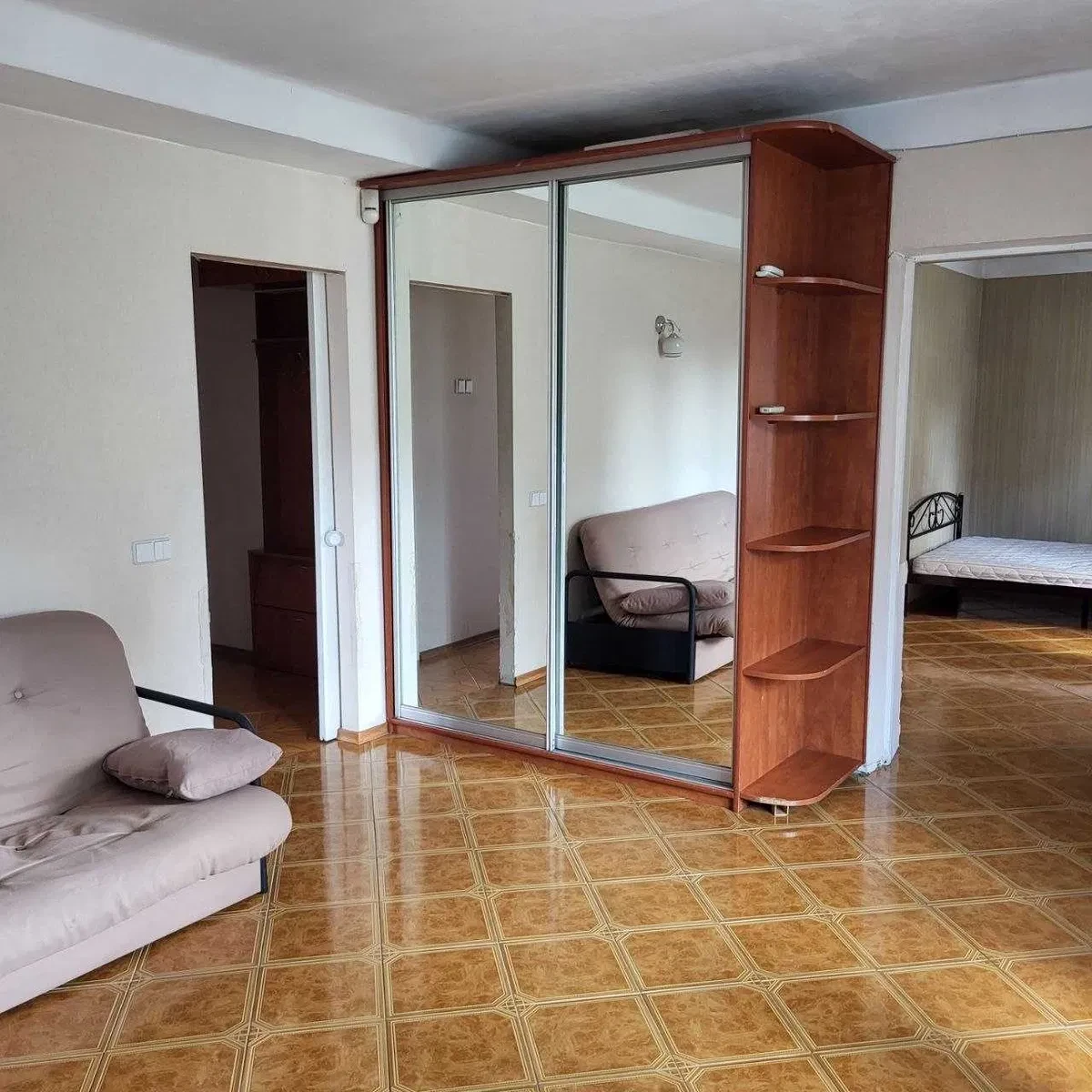2-кімнатна квартира, Печерський: метро за 5 хв - фото 2