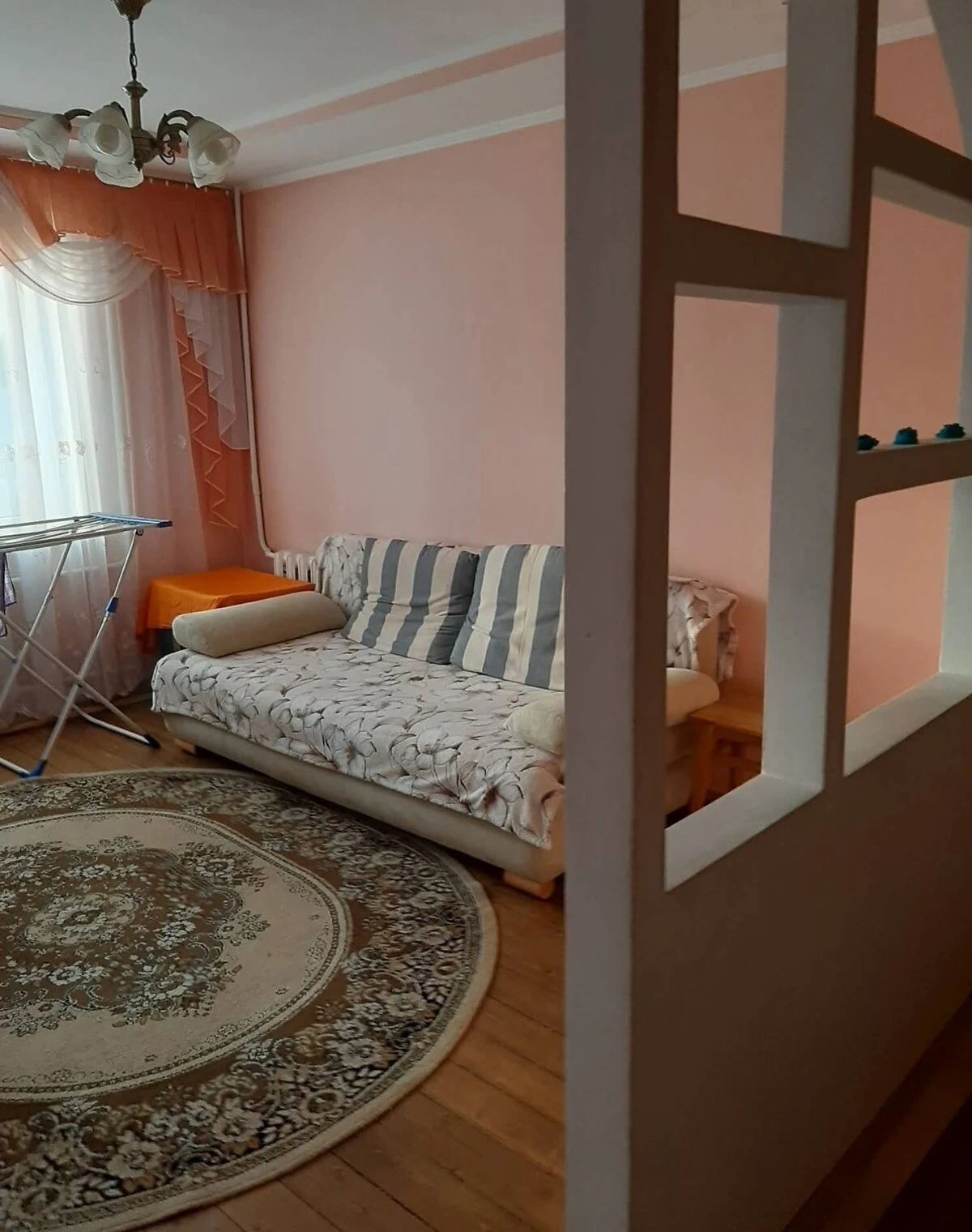 2-комнатная квартира, Кривчицы: кирпичный дом, внутренний двор - фото 4