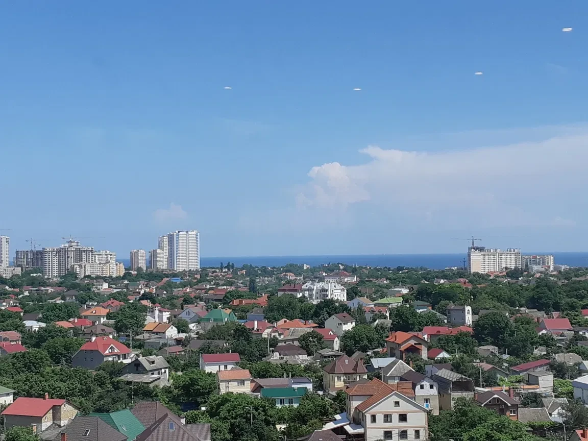 Євродвушка у ЖК Дмитрівський 1: вид на море, генератор, євроремонт