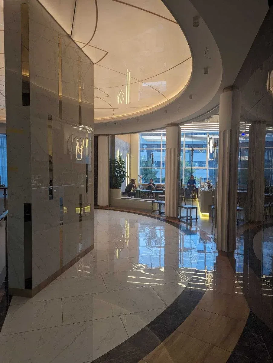 Приміщення у ЖК Podil Plaza Residence: два блоки, панорамні вікна, фото 5