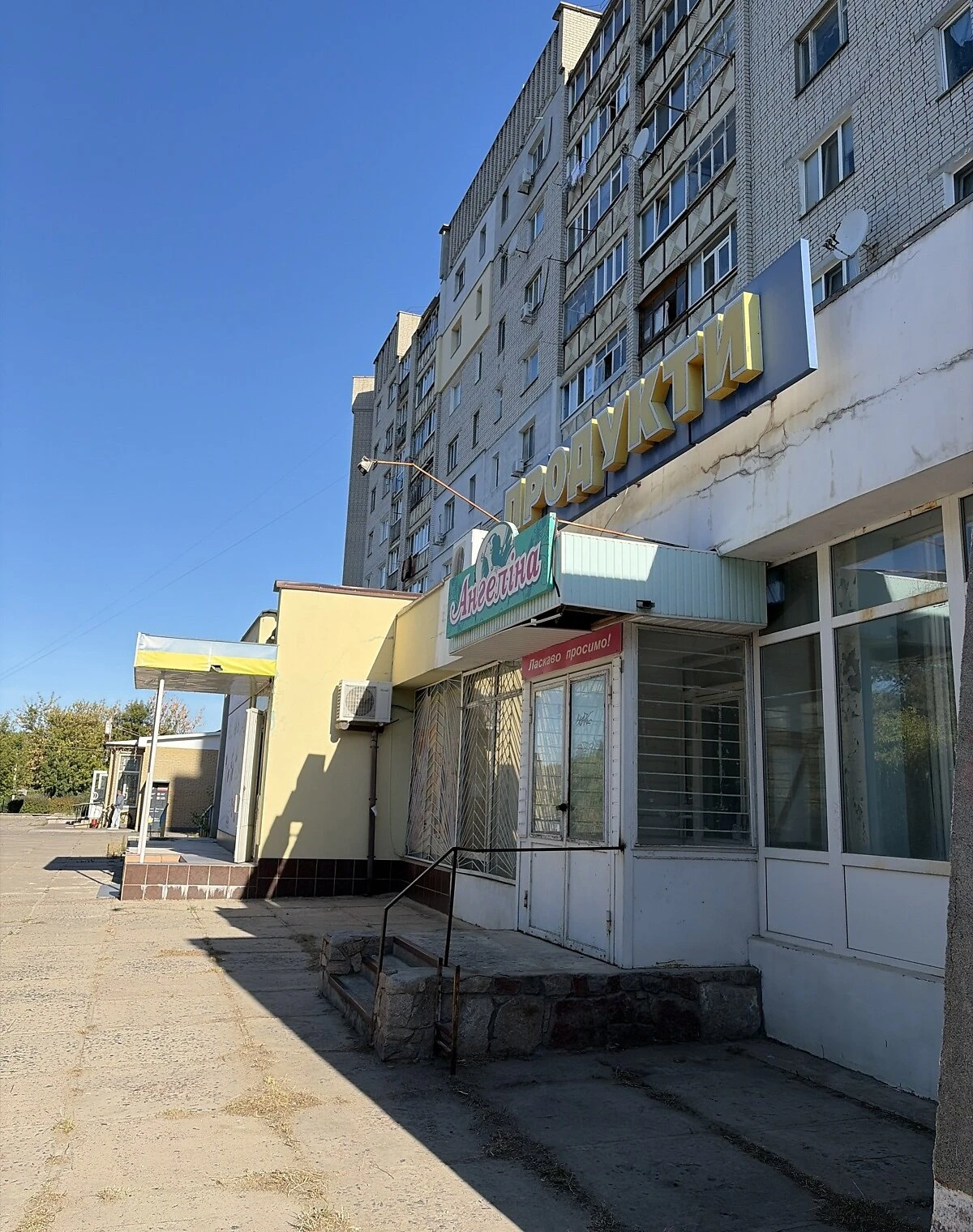 Приміщення, Канів: фасадне, під аптеку, оренда меншими частинами - фото 3