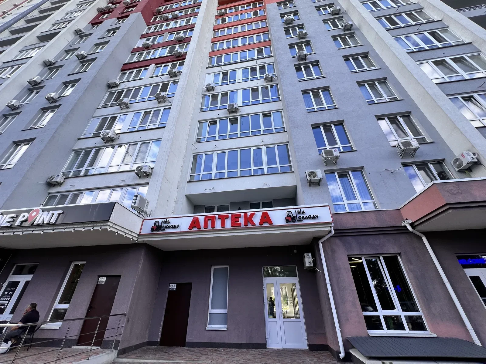 Приміщення, Дніпровський: фасадне, два входи, вільне планування, фото 2