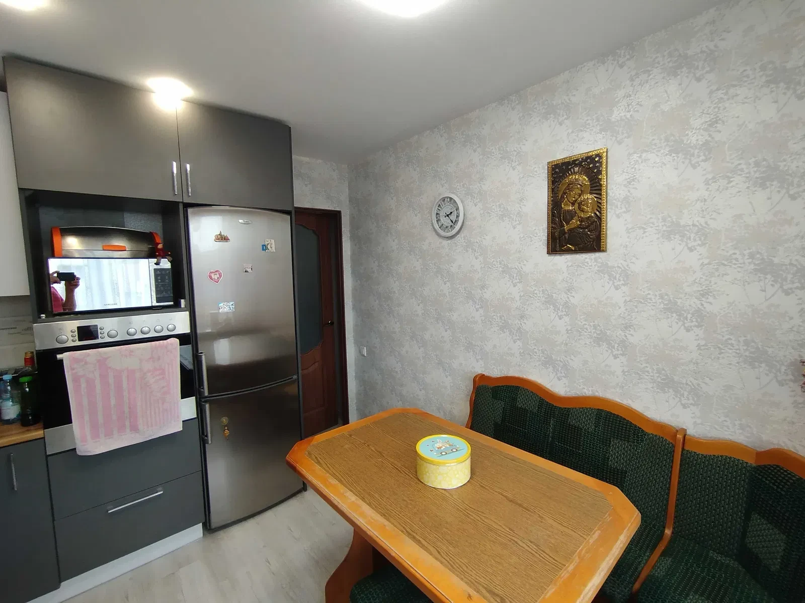 4-кімнатна квартира, Нововолинськ: євроремонт, цегляний будинок, фото 3