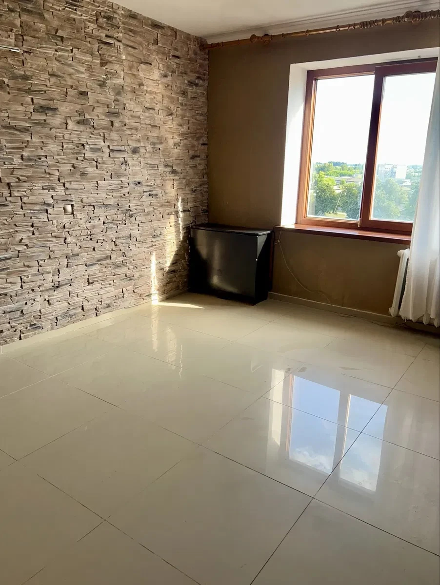 2-кімнатна квартира, Шостка: гараж 108 м², погріб та оглядова яма - фото 3