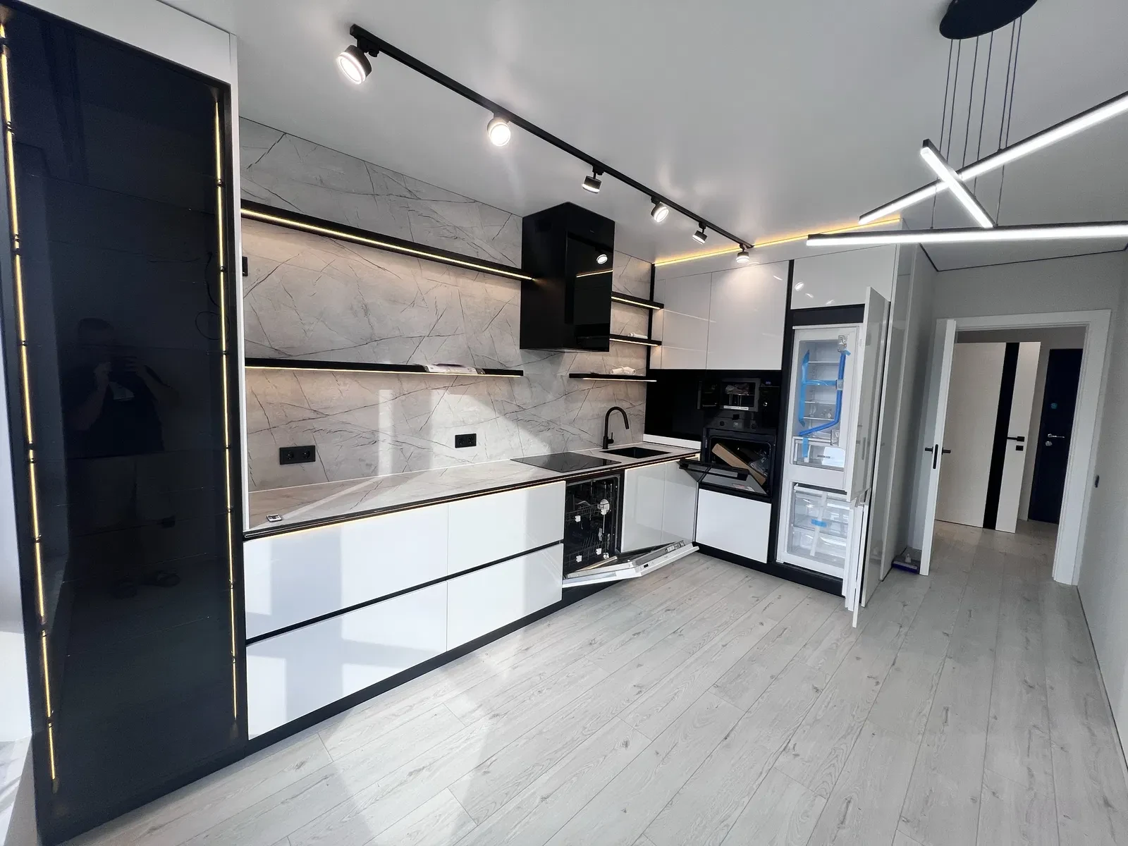 1-кімнатна квартира у ЖК MANHATTAN LITE: євроремонт, біля озера - фото 2