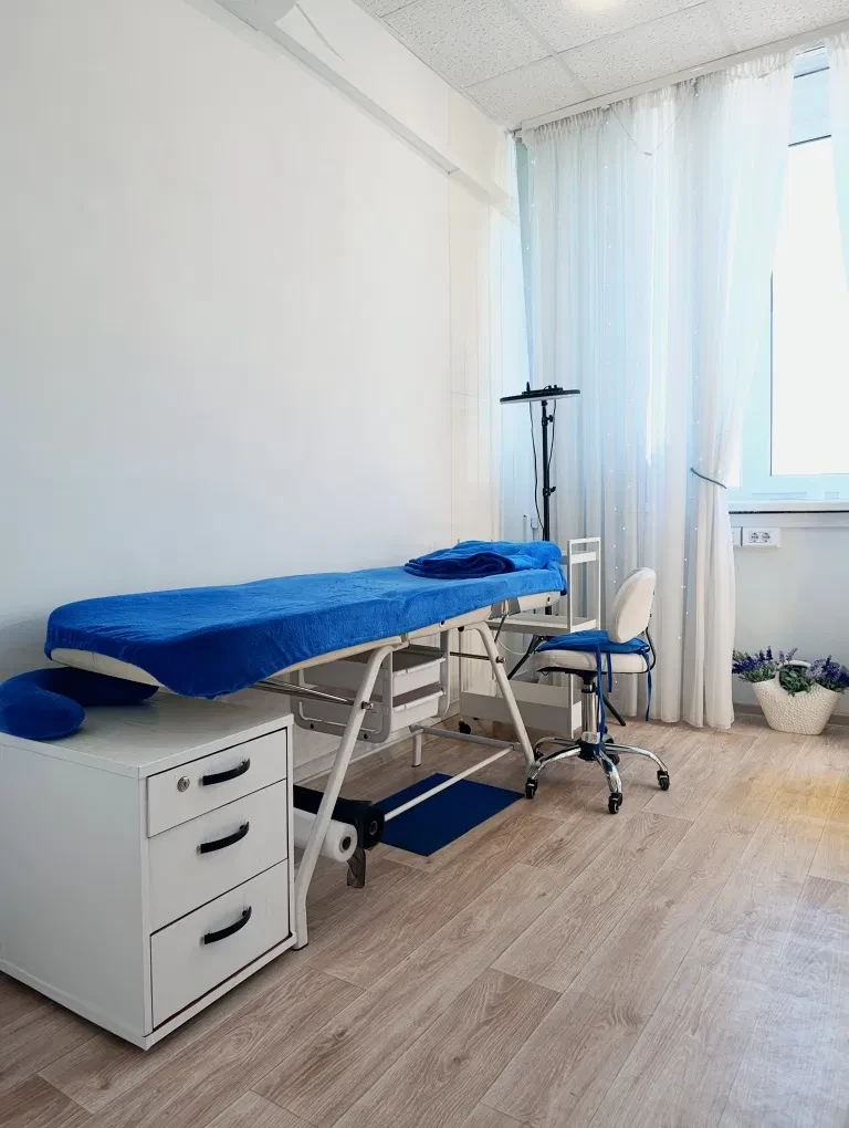 Кабинет, Днепровский: отдельный прием клиентов, метро Левобережная