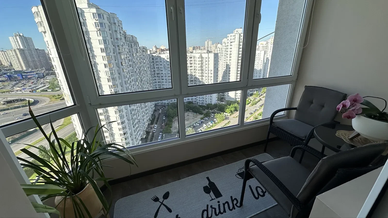 2-комнатная квартира, Дарницкий: инвертор 6 кВт, два балкона - фото 3