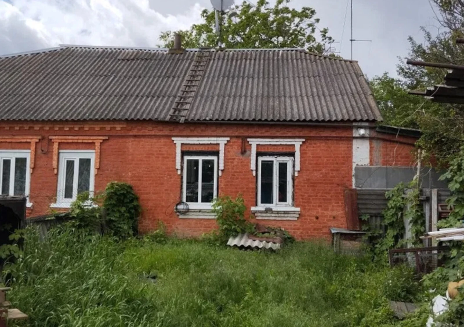 2-комнатная квартира, Вирішальное: газовое отопление, без ремонта