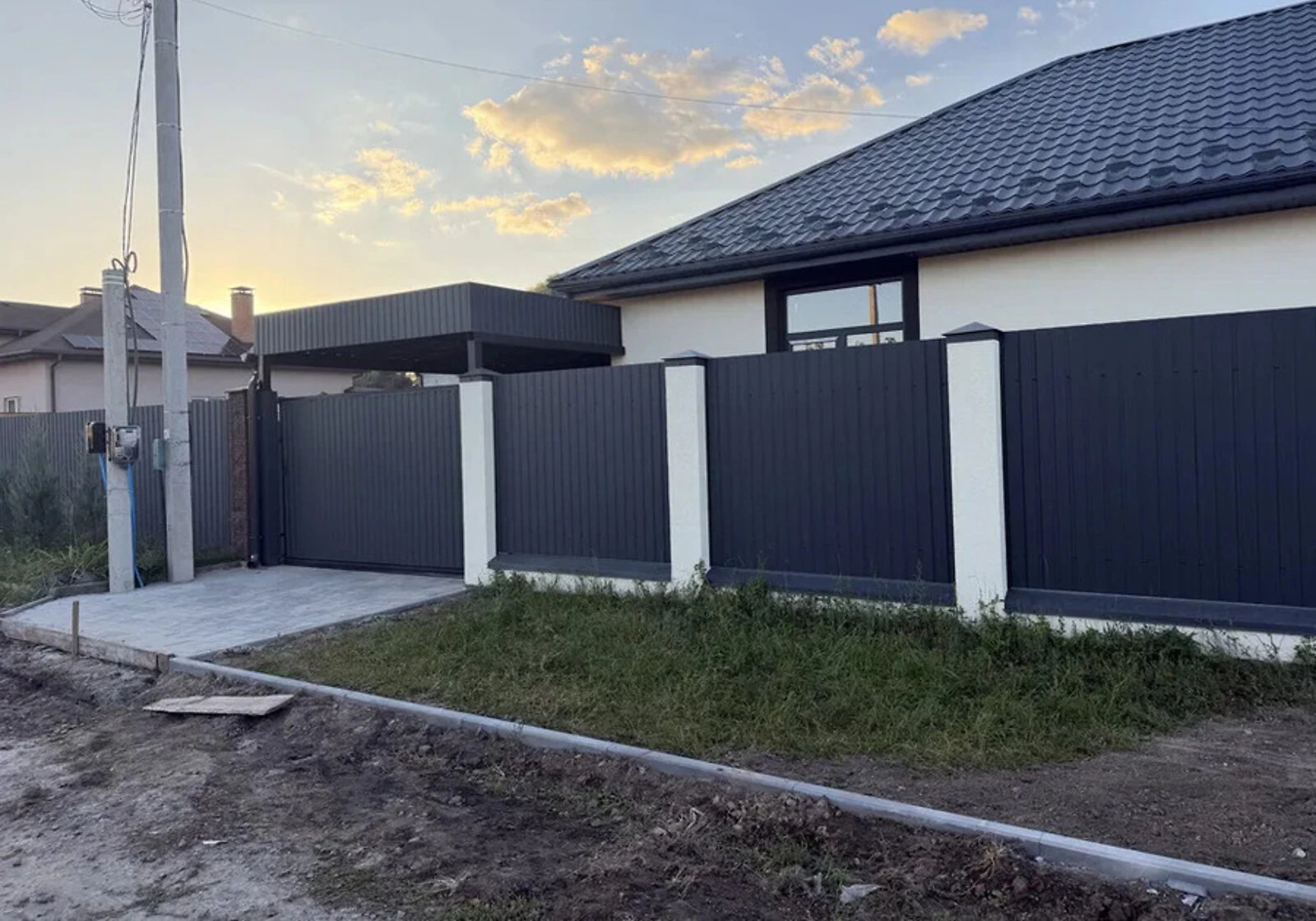 Будинок, Білогородка: ділянка 4 сотки, цегляні стіни - фото 1