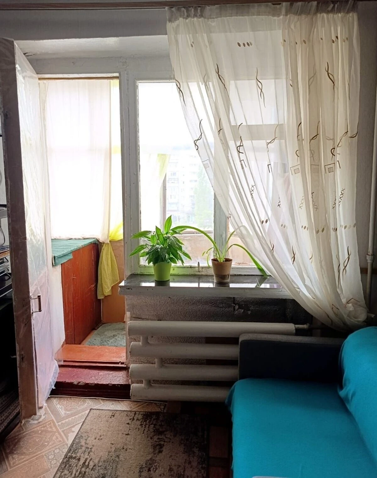 1-кімнатна квартира, вул. Айвазовського: цегляні стіни - фото 4