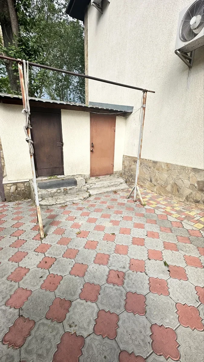 3-кімнатна квартира, Центральний: капітальний ремонт, індивідуальне опалення - фото 2