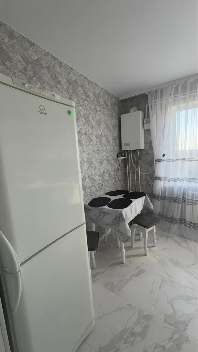 1-комнатная квартира, Фастов: в центре, автономное газовое отопление, фото 3